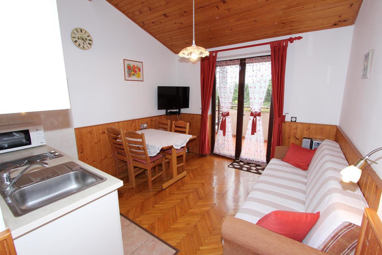 Guest House Aurora Ровинь Экстерьер фото